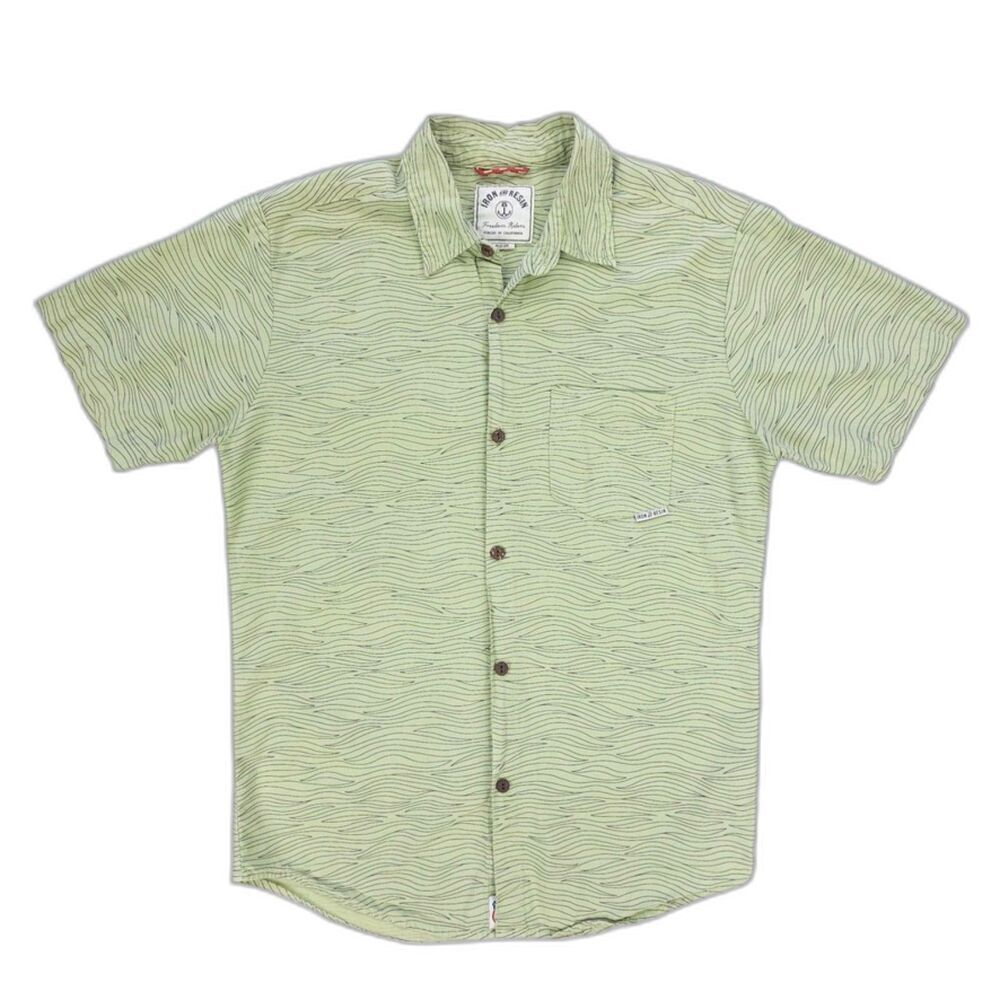 IRON AND RESIN Huckberry Short Sleeve Button Down Indie Beachy Boho Hipster